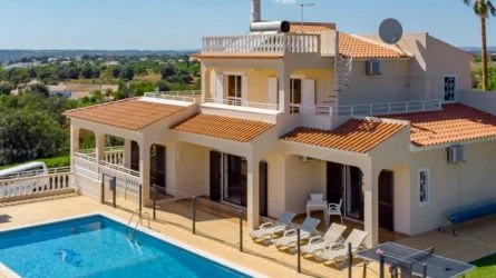 Albufeira villas for large groups with private pool