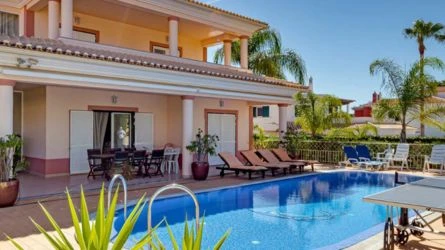 villas in algarve with private pool   