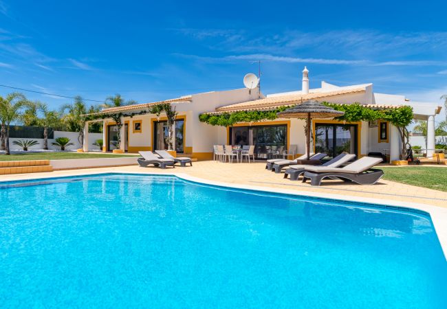 Villa in Albufeira - Casinha