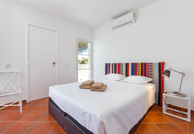 Villa in Guia - Villa AL Fresco Villa in Guia - Villa AL Fresco