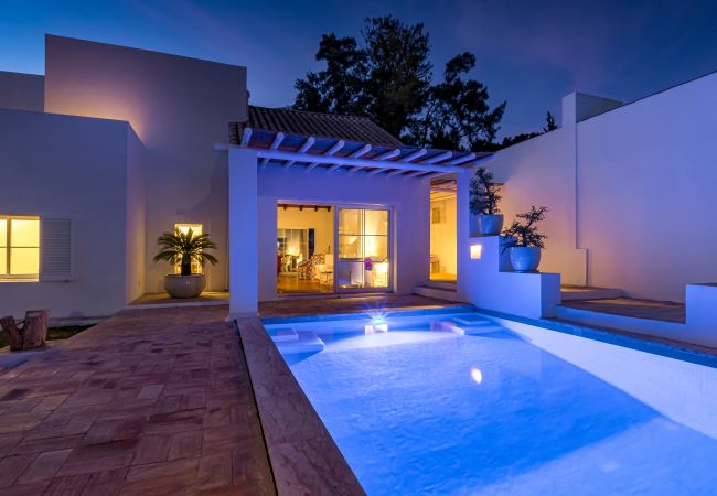 Villa in Guia - Villa AL Fresco Villa in Guia - Villa AL Fresco