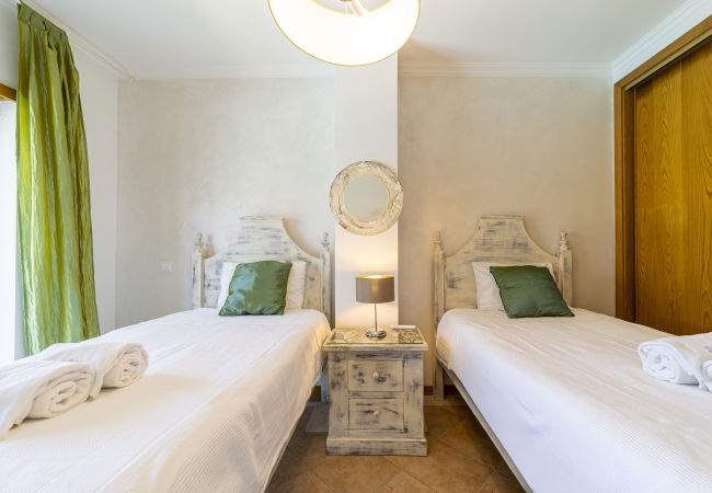 Doppelhaushälfte in Albufeira - Villa Moisés Doppelhaushälfte in Albufeira - Villa Moisés