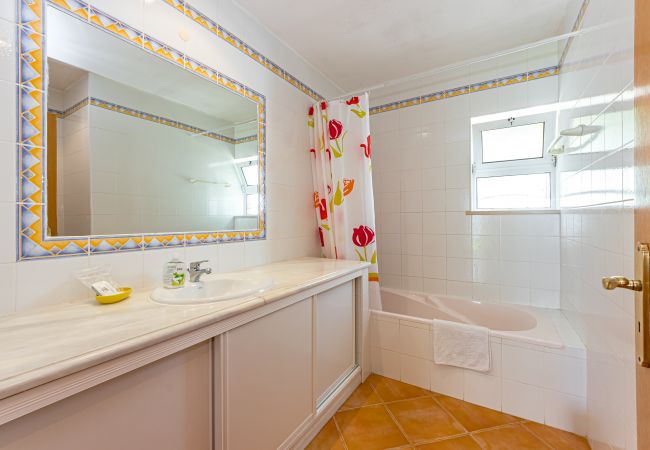 Villa in Galé - Villa Ocre Villa in Galé - Villa Ocre