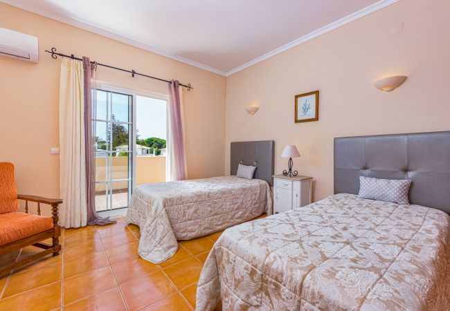 Villa in Galé - Villa Ocre Villa in Galé - Villa Ocre