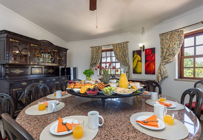 Villa in Albufeira - Villa Sobreiro Villa in Albufeira - Villa Sobreiro