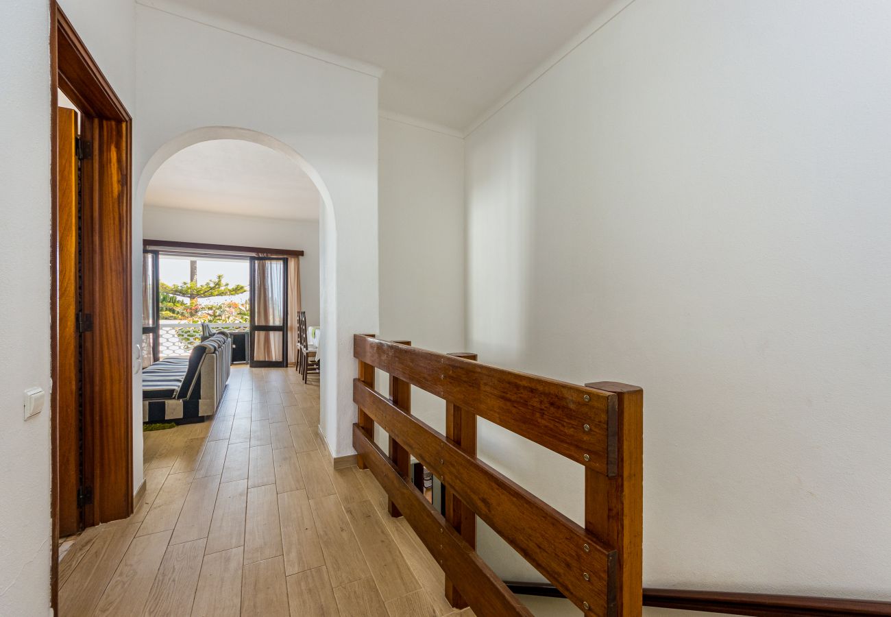 Villa à Olhos D´Água - Villa Lima