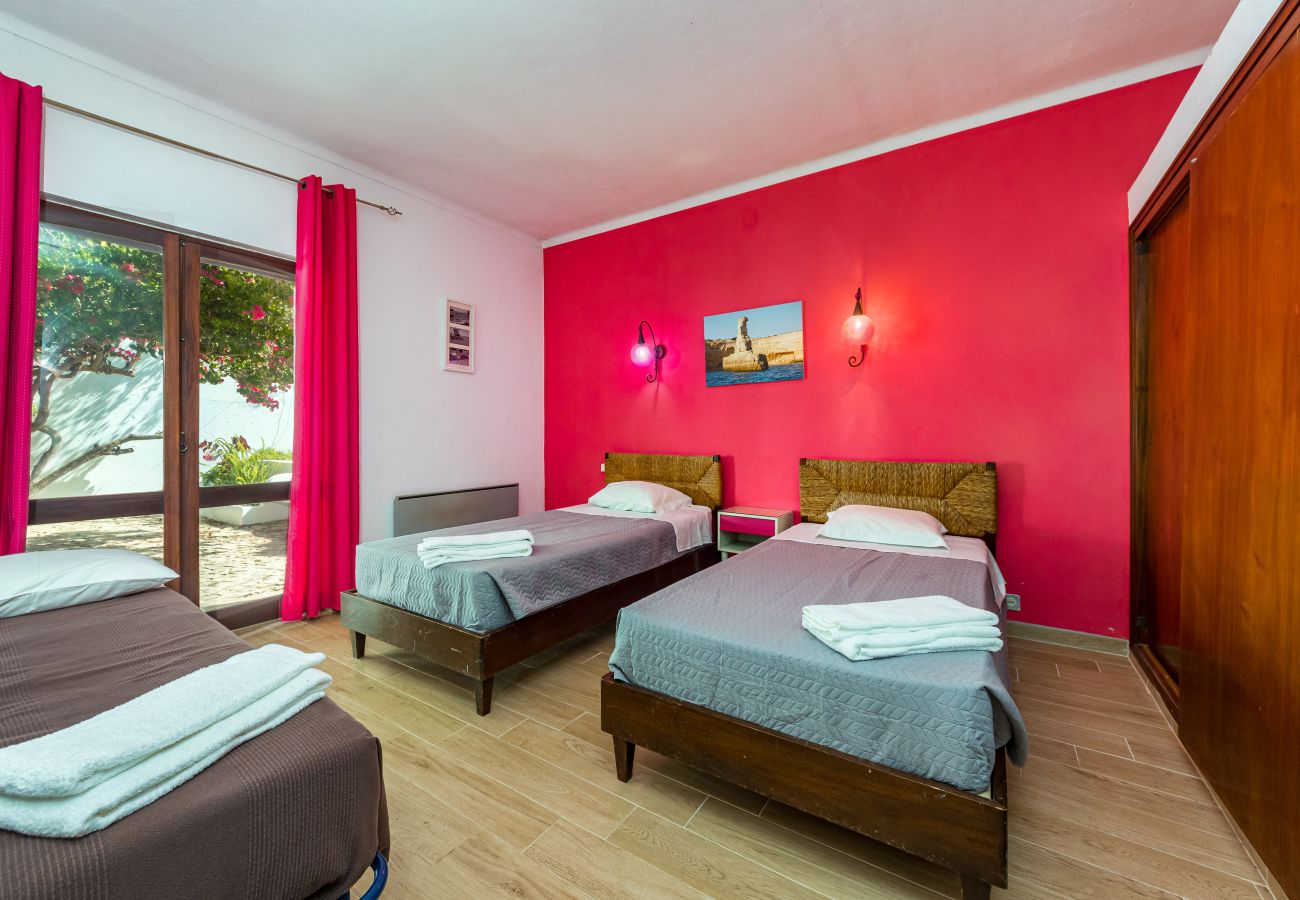 Villa à Olhos D´Água - Villa Lima