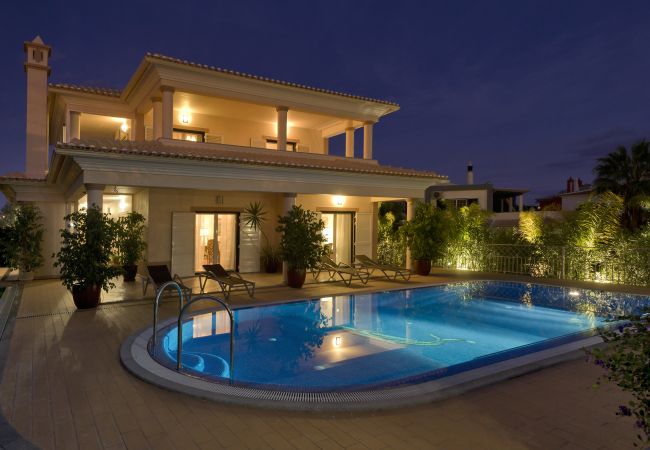 Villa em Albufeira - Villa Cor de Rosa Villa em Albufeira - Villa Cor de Rosa