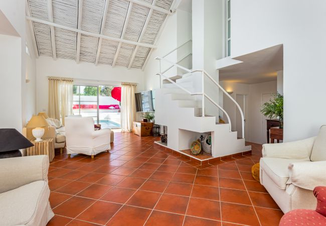 Villa em Guia - Villa AL Fresco Villa em Guia - Villa AL Fresco