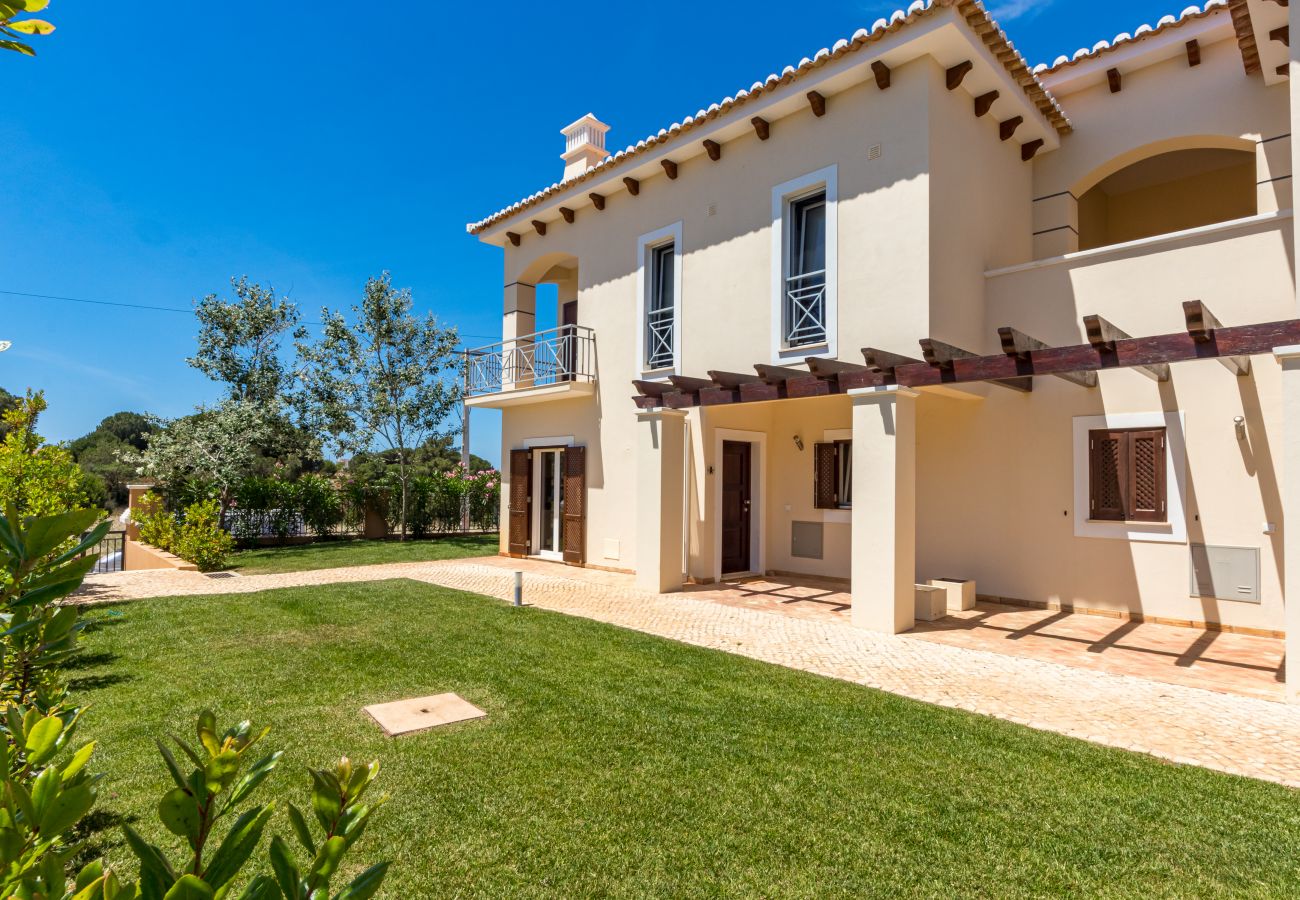 Casa geminada em Albufeira - Cascata Village Lote A
