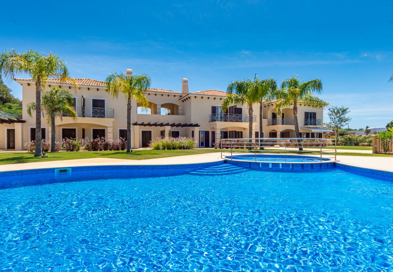 Casa geminada em Albufeira - Cascata Village Lote Q