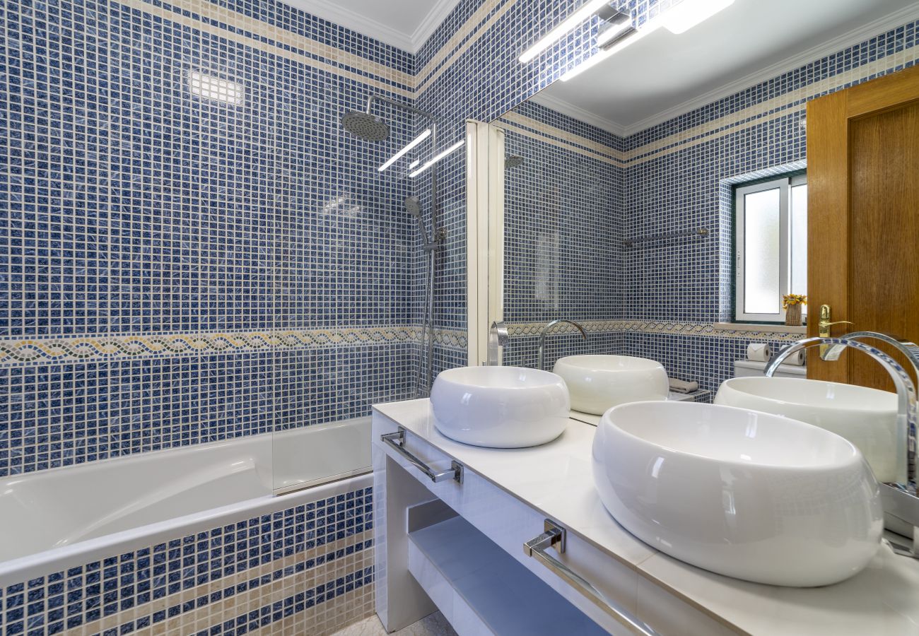 Casa geminada em Albufeira - Villa Moisés