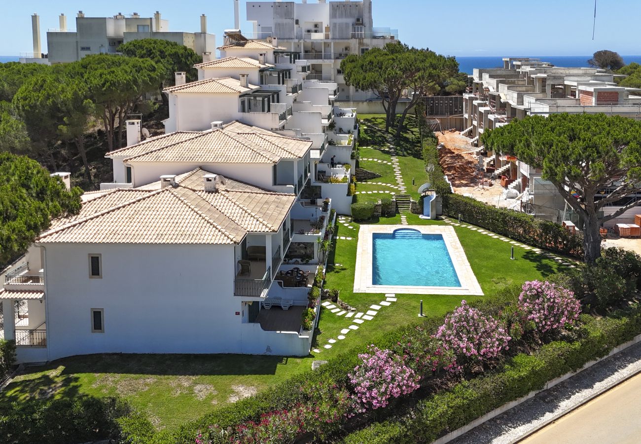Casa geminada em Albufeira - Villa Moisés