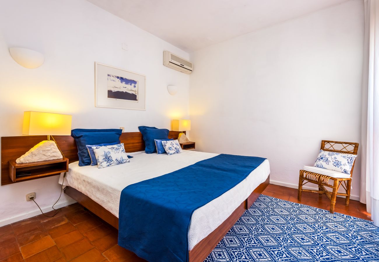 Villa em Olhos D´Água - Villa Sol