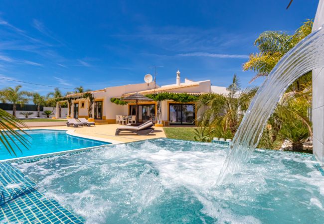 Villa in Albufeira - Casinha