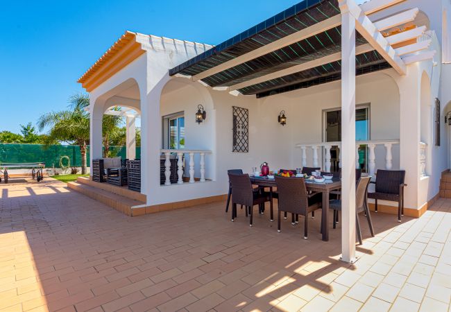 Villa in Albufeira - Carlivo