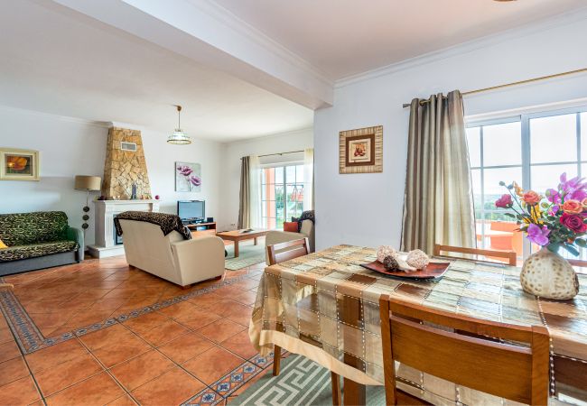 Villa in Alcantarilha - Villa da Horta Villa in Alcantarilha - Villa da Horta