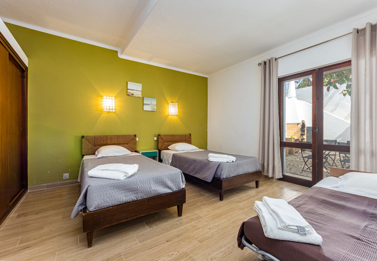 Villa in Olhos D´Água - Villa Lima