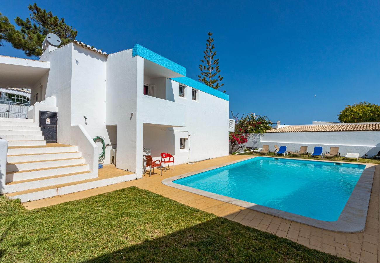 Villa in Olhos D´Água - Villa Lima