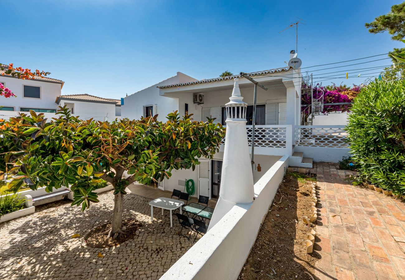 Villa in Olhos D´Água - Villa Lima