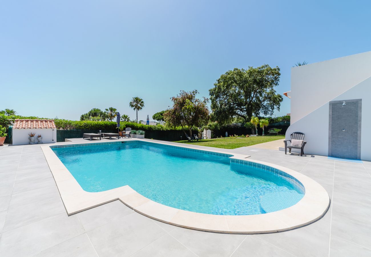 Villa in Albufeira - Villa Vale Navio 40