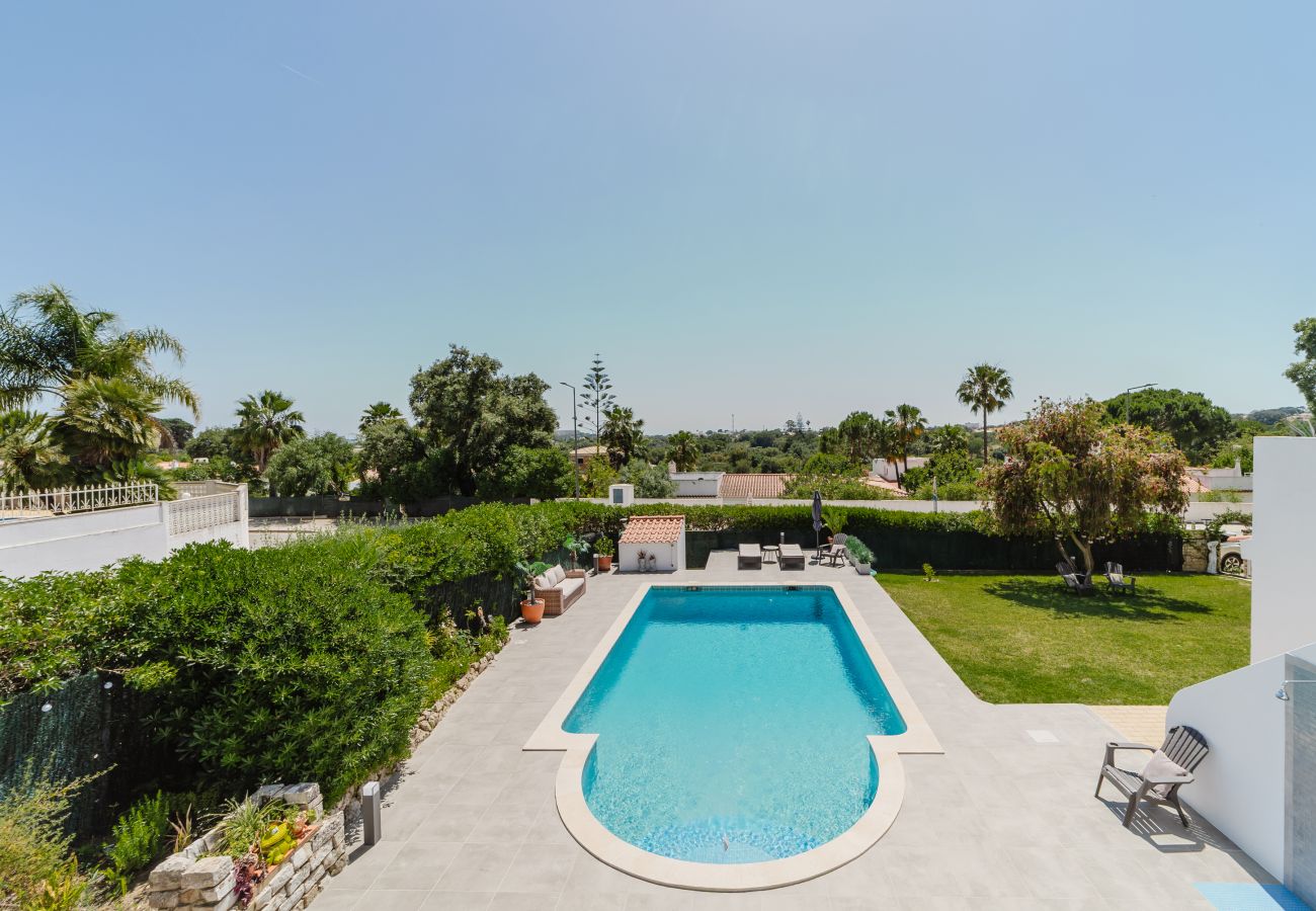 Villa in Albufeira - Villa Vale Navio 40