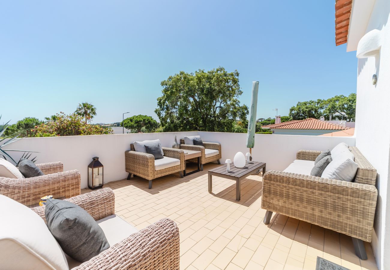Villa in Albufeira - Villa Vale Navio 40